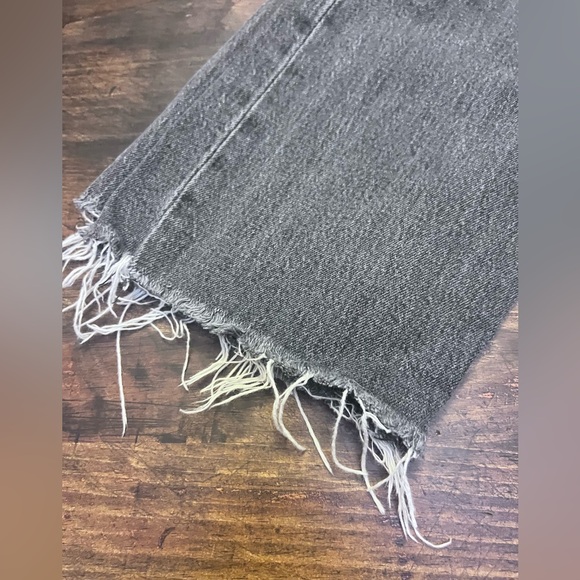 Levi’s Washed Gray Black Ribcage Straight Women's Jeans - Picture 11 of 11